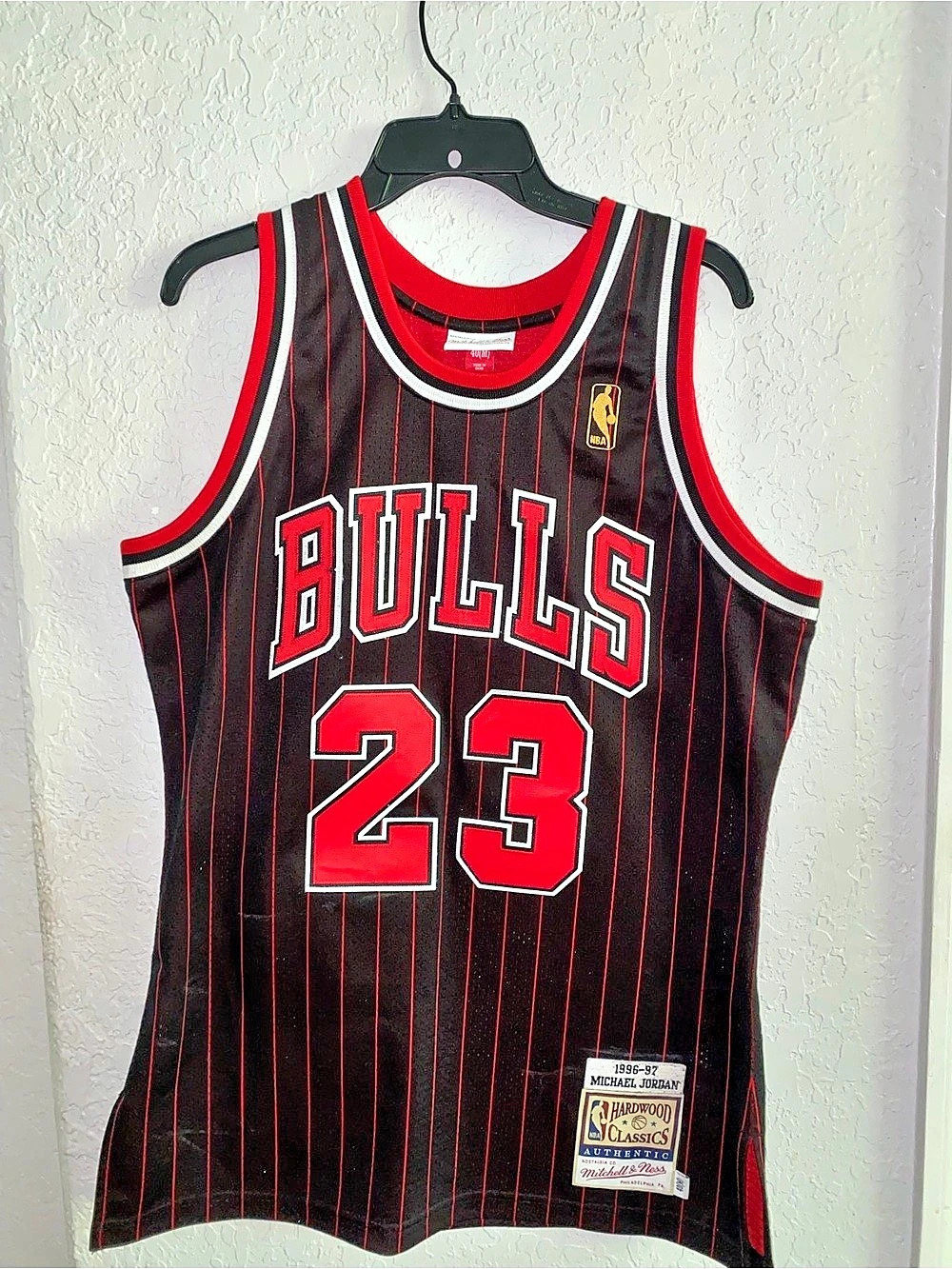 Mitchell & Ness Michael Jordan Chicago Bulls 1996-97 Hardwood Classics Authentic